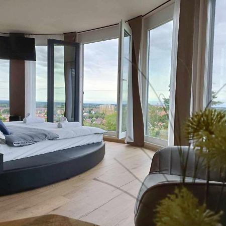 West Panorama Penthouse - Apartment With A Fantastic View Of The City Szombathely Esterno foto