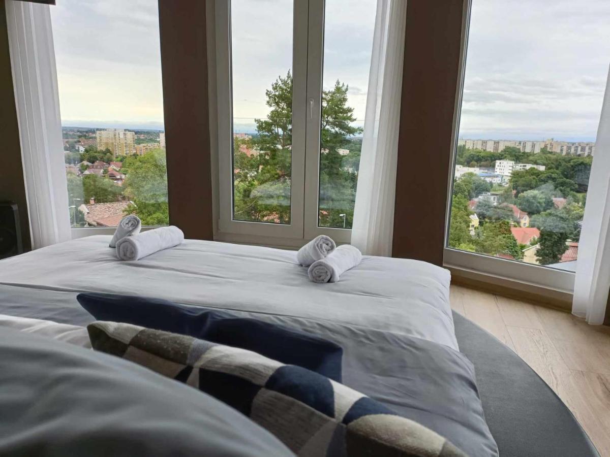 West Panorama Penthouse - Apartment With A Fantastic View Of The City Szombathely Esterno foto