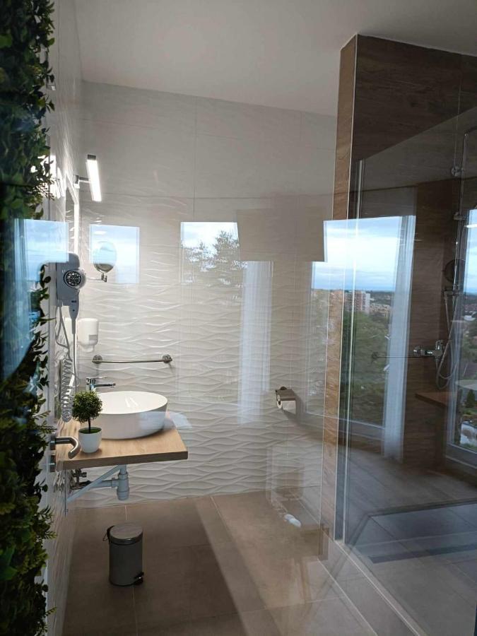 West Panorama Penthouse - Apartment With A Fantastic View Of The City Szombathely Esterno foto