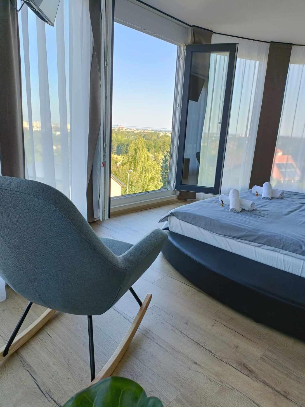 West Panorama Penthouse - Apartment With A Fantastic View Of The City Szombathely Esterno foto