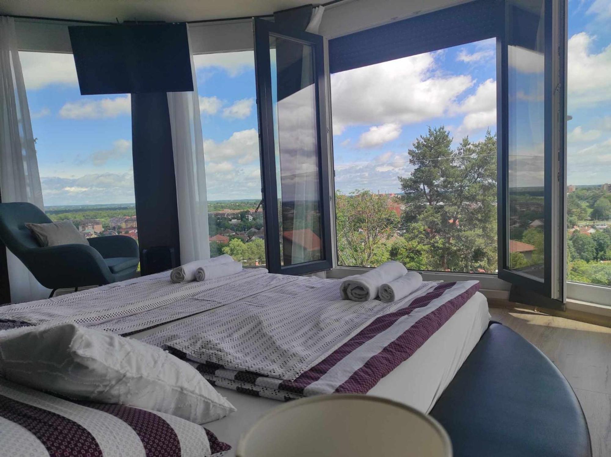 West Panorama Penthouse - Apartment With A Fantastic View Of The City Szombathely Esterno foto